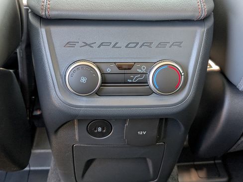 New 2025 Ford Explorer Active w/ Active Comfort Package image 14