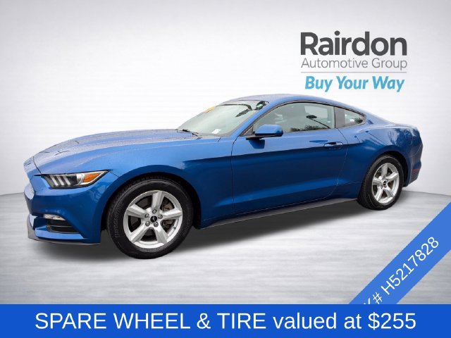 Used 2017 Ford Mustang Coupe RWD image 3