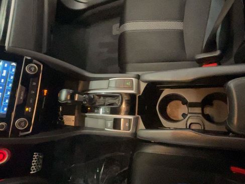 Used 2019 Honda Civic Sport image 40