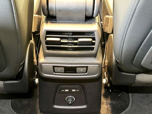 Used 2024 Audi Q4 e-tron Premium Plus image 22