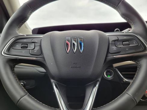 Used 2025 Buick Encore GX Preferred w/ Comfort Package AWD/4WD image 18