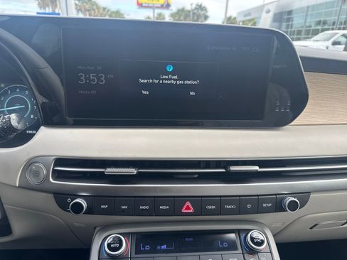 Used 2024 Hyundai Palisade Limited image 27