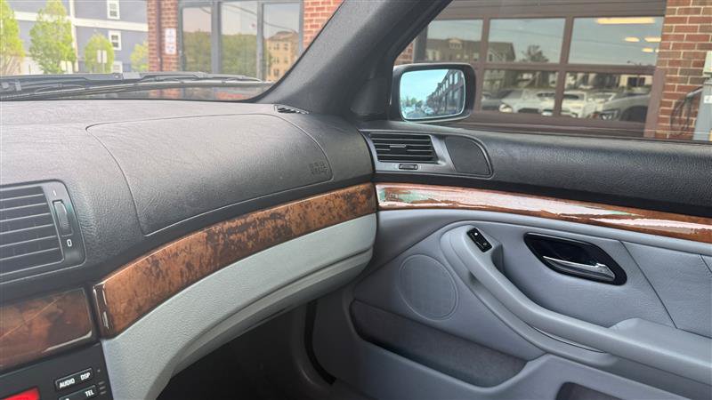 Used 2003 BMW 540i Sedan RWD image 34