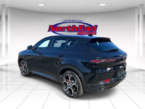 Used 2024 Alfa Romeo Tonale Veloce w/ Active Assist Package AWD/4WD image 7