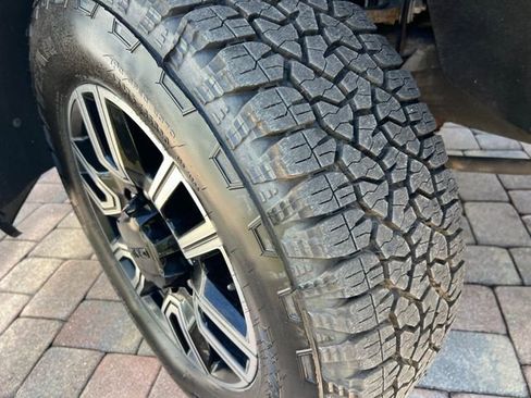 Used 2021 GMC Sierra 2500 AT4 w/ AT4 Preferred Package image 35