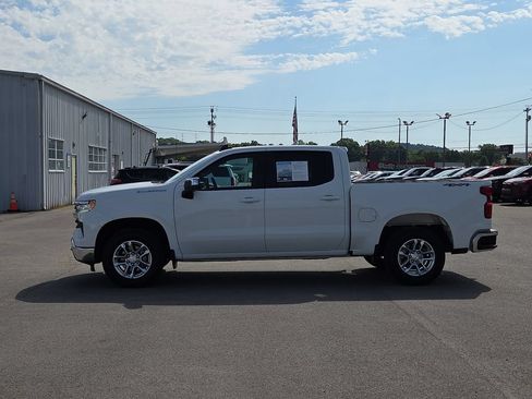 Used 2023 Chevrolet Silverado 1500 LT AWD/4WD image 6