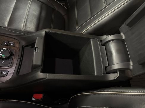 Used 2020 GMC Acadia Denali w/ Technology Package image 26