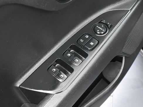 Used 2023 Kia Rio S FWD image 13