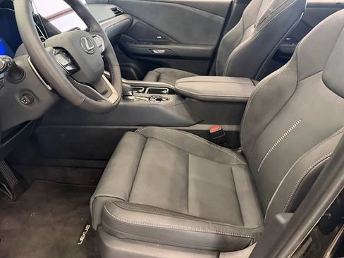 New 2026 Lexus TX 550h AWD Plug-In Hybrid image 19
