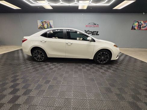 Used 2015 Toyota Corolla S Premium image 9