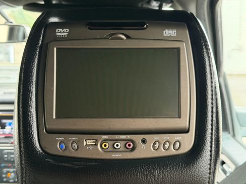 Used 2015 Ford Expedition EL XLT w/ Equipment Group 202A AWD/4WD image 30