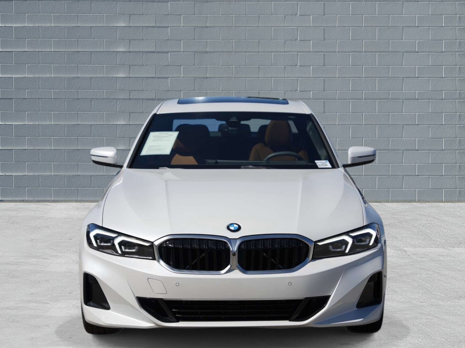 Used 2025 BMW 330i Sedan RWD image 2