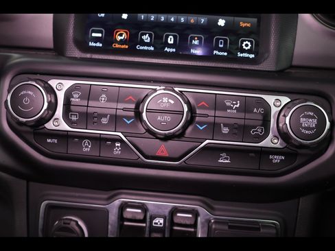 Used 2021 Jeep Wrangler Unlimited Sport image 24