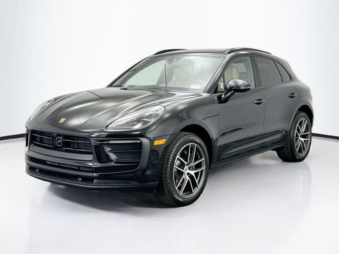 Used 2026 Porsche Macan AWD/4WD image 1