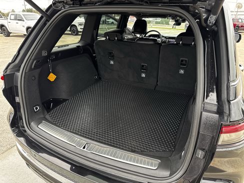 Used 2022 Jeep Grand Cherokee Overland image 33