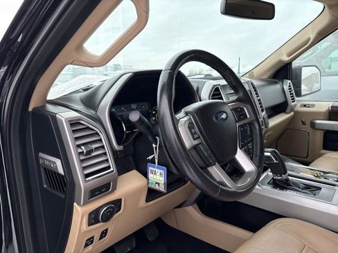 Used 2016 Ford F150 Lariat w/ Equipment Group 501A Mid image 8