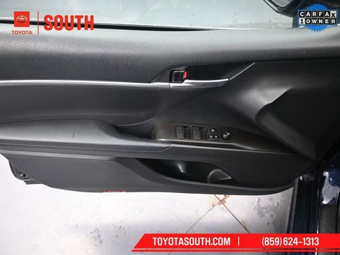 Used 2021 Toyota Camry SE w/ Convenience Package image 22