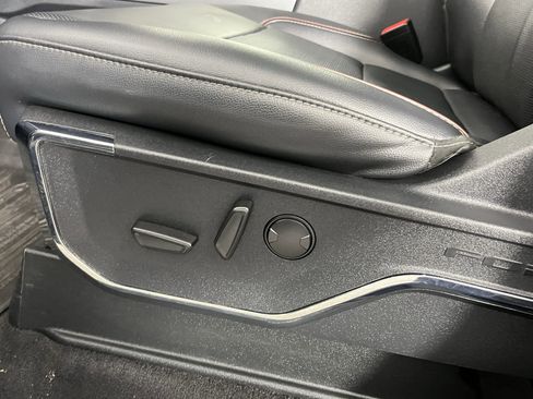 Used 2023 Ford F350 Lariat w/ Lariat Ultimate Package image 16