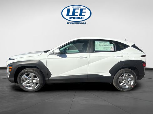 Certified 2026 Hyundai Kona SE FWD image 3