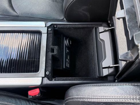 Used 2017 Land Rover Range Rover Evoque SE Premium image 56