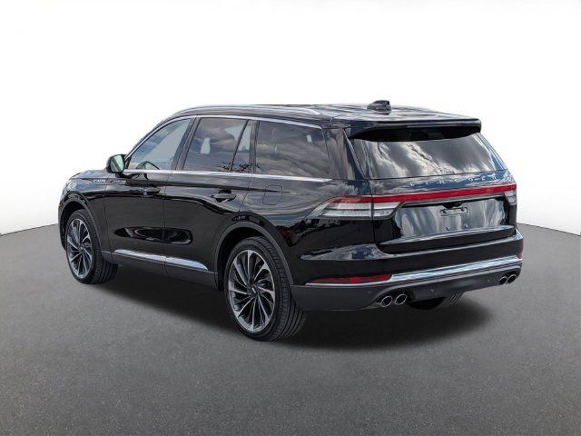 Used 2026 Lincoln Aviator Reserve w/ Luxury Package AWD/4WD image 4