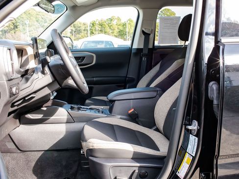 Used 2025 Ford Bronco Sport Big Bend w/ Convenience Package image 17