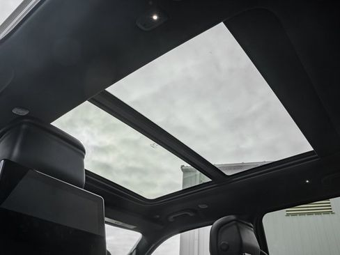 Used 2022 Jeep Wagoneer Series III w/ Premium Group I image 43