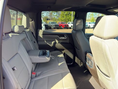 Used 2025 GMC Sierra 1500 SLT w/ SLT Premium Plus Package image 14