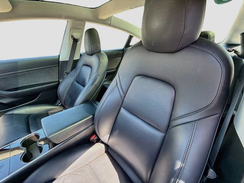 Used 2020 Tesla Model 3 RWD image 10