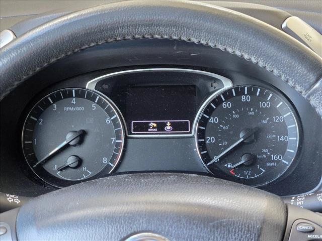 Used 2017 Nissan Pathfinder SL FWD image 12