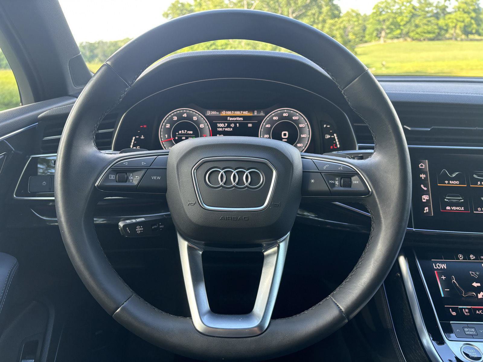 Used 2023 Audi Q7 3.0T Premium Plus w/ Premium Plus Package AWD/4WD image 34