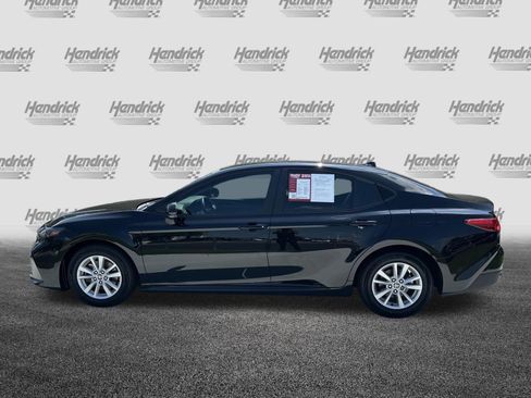 Used 2025 Toyota Camry LE w/ Convenience Package FWD image 7