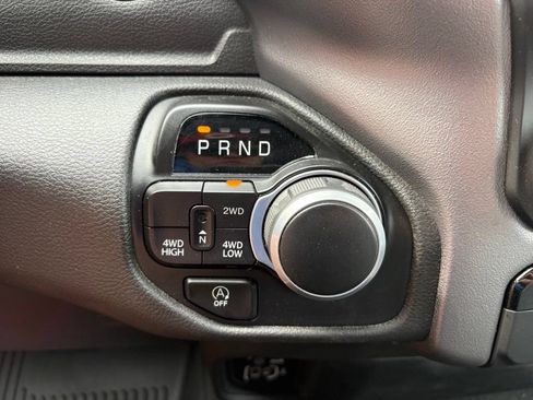 Used 2023 RAM 1500 Big Horn AWD/4WD image 3