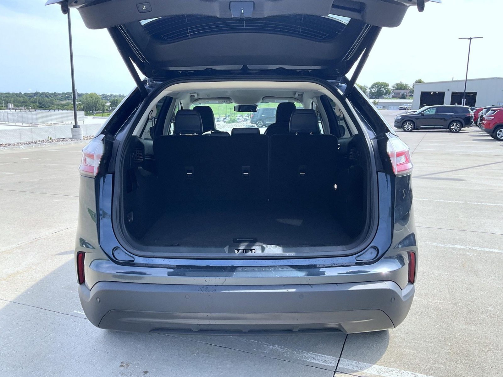 Used 2024 Ford Edge SEL w/ Sport Appearance Package AWD/4WD image 9