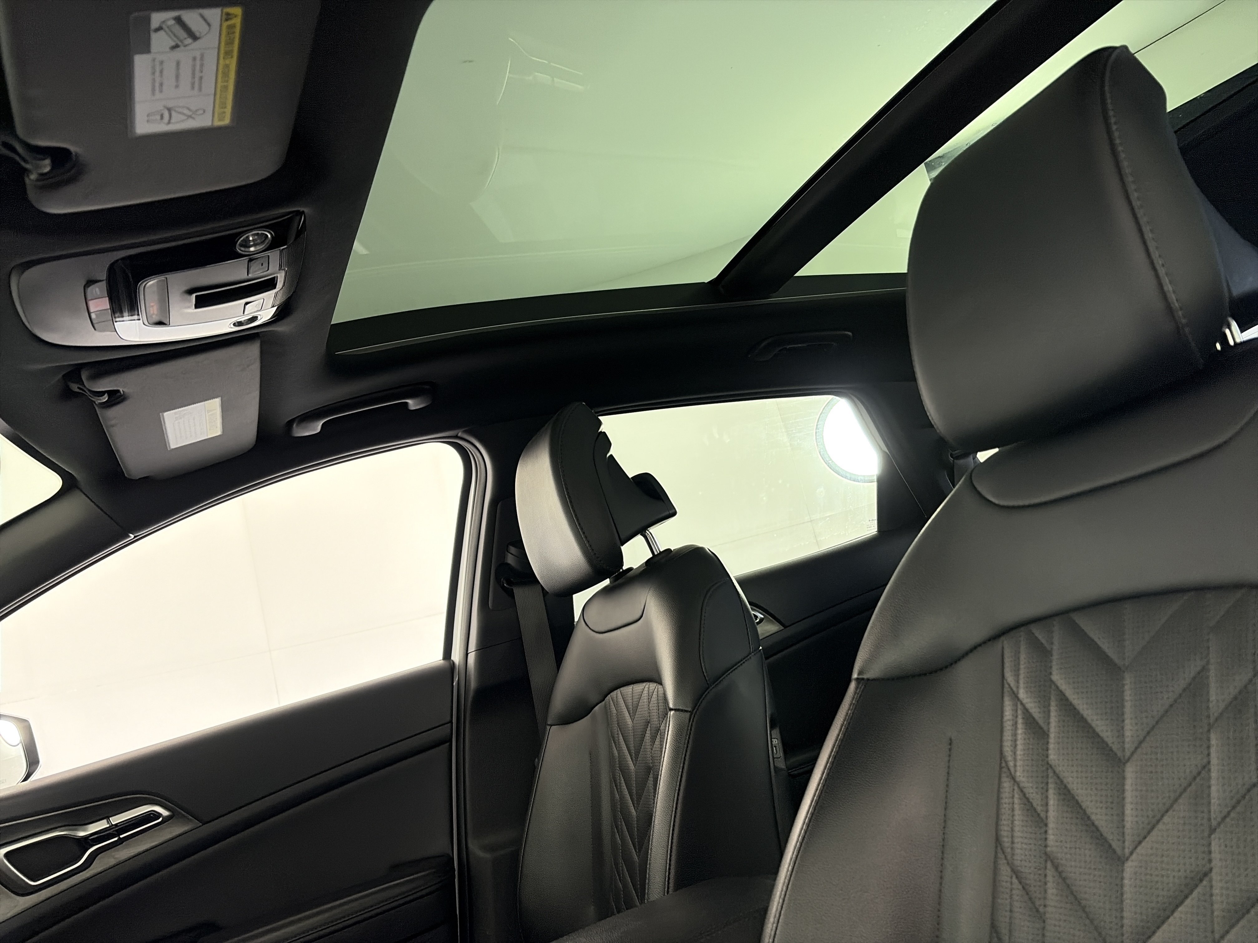 Certified 2024 Kia Sportage X-Line w/ X-Line Premium Package AWD/4WD image 17