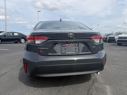 Used 2026 Toyota Corolla LE image 6