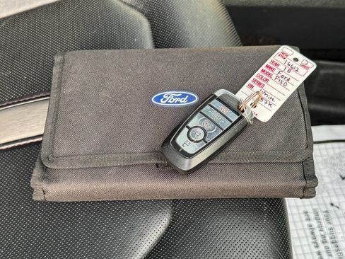 Used 2018 Ford F150 Platinum w/ Equipment Group 701A Luxury image 48