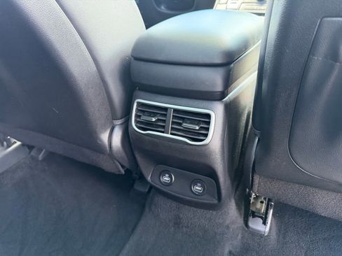 Used 2023 Hyundai Santa Fe SEL w/ Premium Package image 37