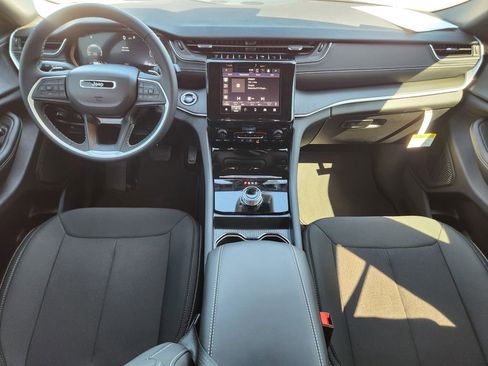 New 2026 Jeep Grand Cherokee Laredo image 19