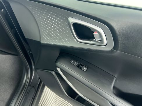 Certified 2024 Kia Soul LX w/ Option Group 015 image 30