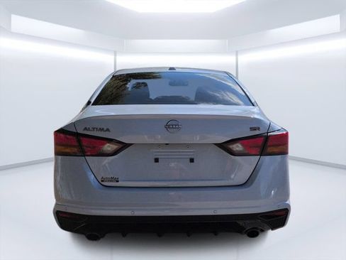 Used 2024 Nissan Altima 2.5 SR FWD image 4