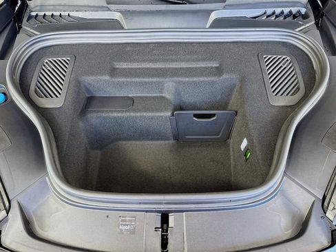 New 2025 Porsche Macan Turbo Electric image 32