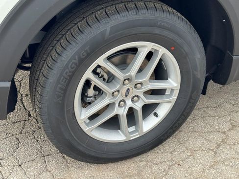 New 2026 Ford Explorer Active image 4