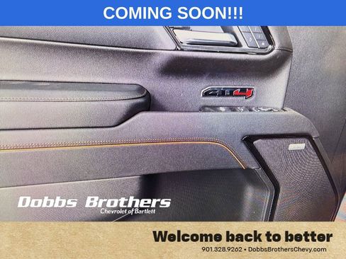 Used 2025 GMC Sierra 1500 AT4 image 8