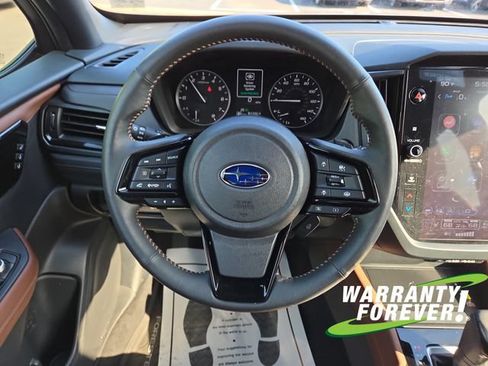 Used 2025 Subaru Forester Touring AWD/4WD image 9