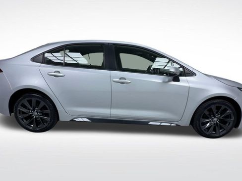 Certified 2023 Toyota Corolla SE w/ SE Premium Package FWD image 10