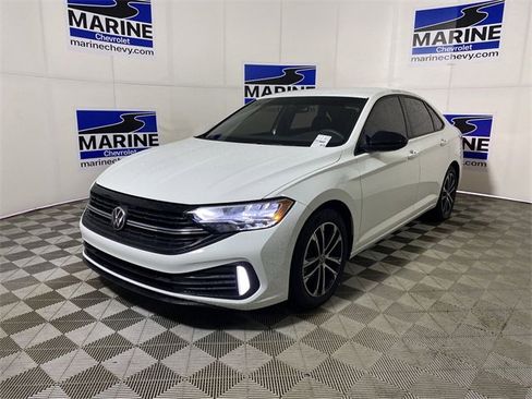 Used 2023 Volkswagen Jetta Sport image 14