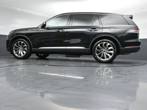 Certified 2025 Lincoln Aviator Reserve w/ Illumination Package AWD/4WD image 44