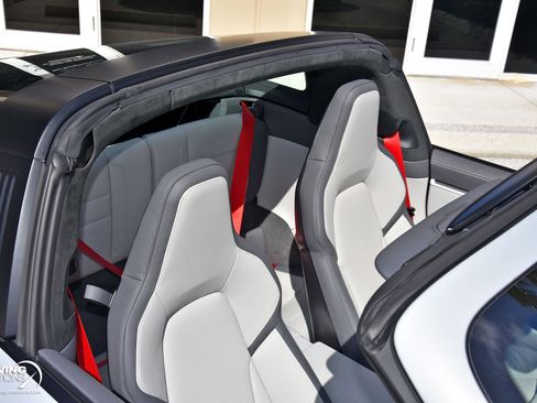 Used 2026 Porsche 911 Targa 4S AWD/4WD image 15