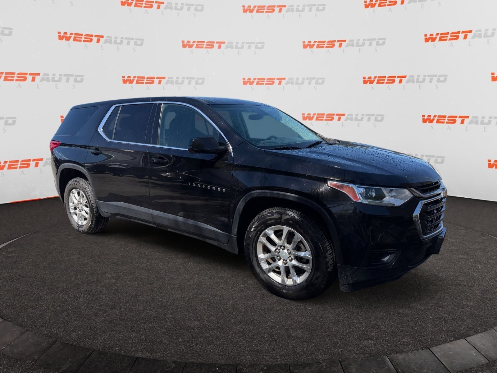 Used 2020 Chevrolet Traverse LS AWD/4WD image 7